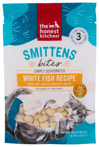 The Honest Kitchen Smittens Bites Heart-Shaped White Fish Cat Treats Bag