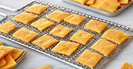 Homemade Vegan Cheeze-It Crackers